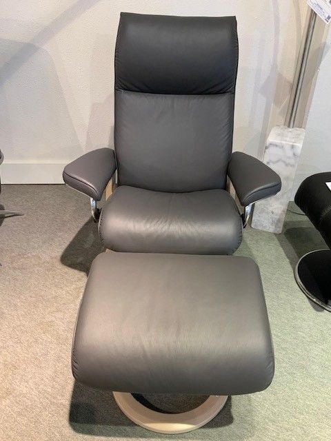 Stressless Aura medium + voetenbank