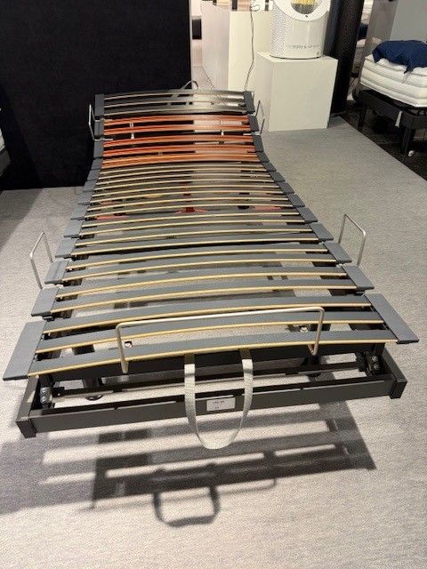 Swissflex uni 08_25 90 x 200 op poten 