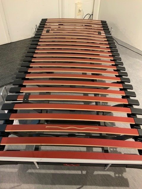 Swissflex Uni 22 bridge 90 x 200 cm  op poten