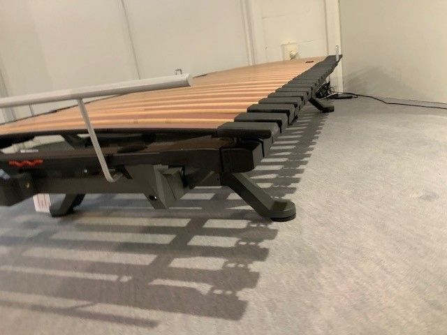 Swissflex Uni 22 bridge 90 x 200 cm  op poten foto 2