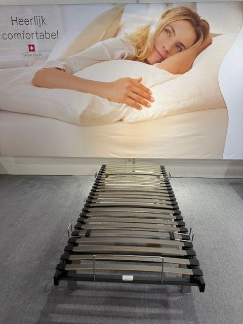 Swissflex uni 12  bridge op poten 