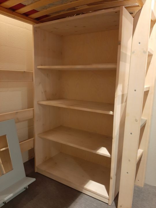 Lifetime boekenkast foto 1